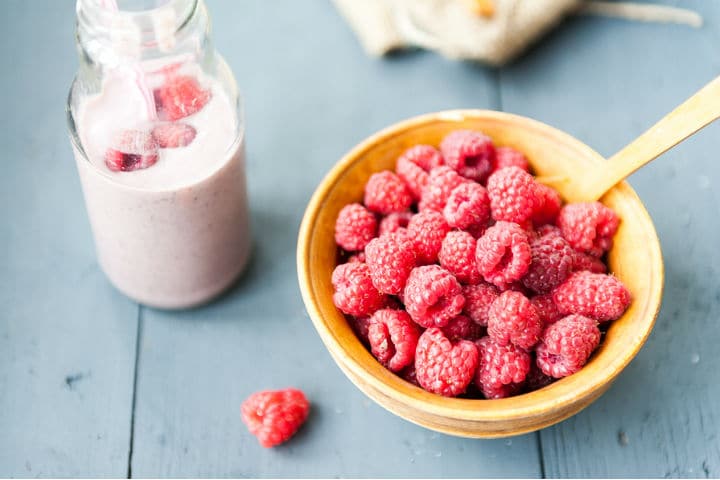 Reduce Sugar Cravings Rasberry Smoothie